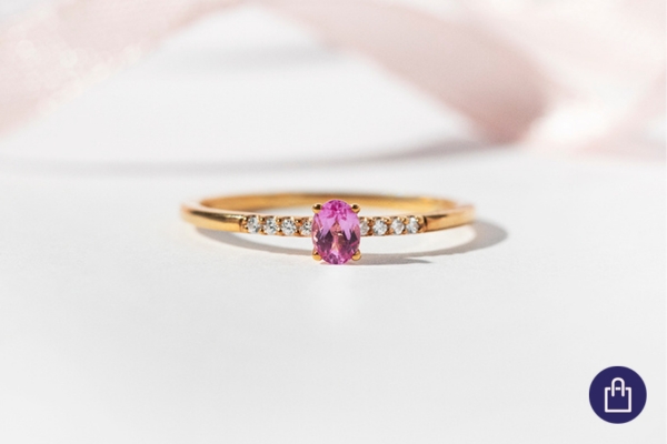 Safírový šperk pro znamení Kohouta