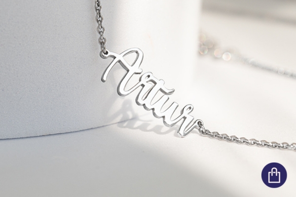 Stříbrný přívěsek se jménem