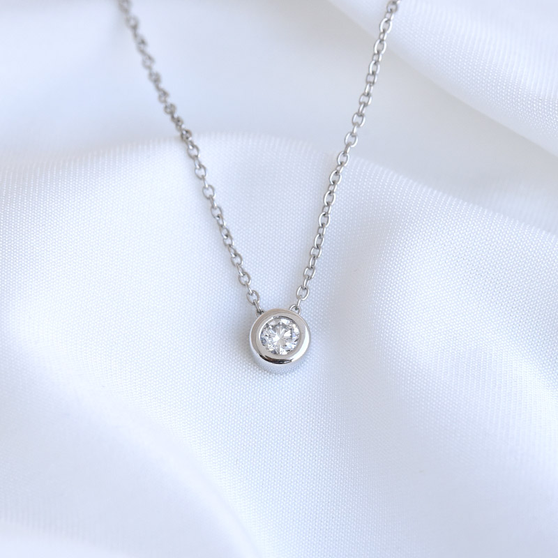 Stříbrný náhrdelník s lab-grown diamantem Adriana 104440