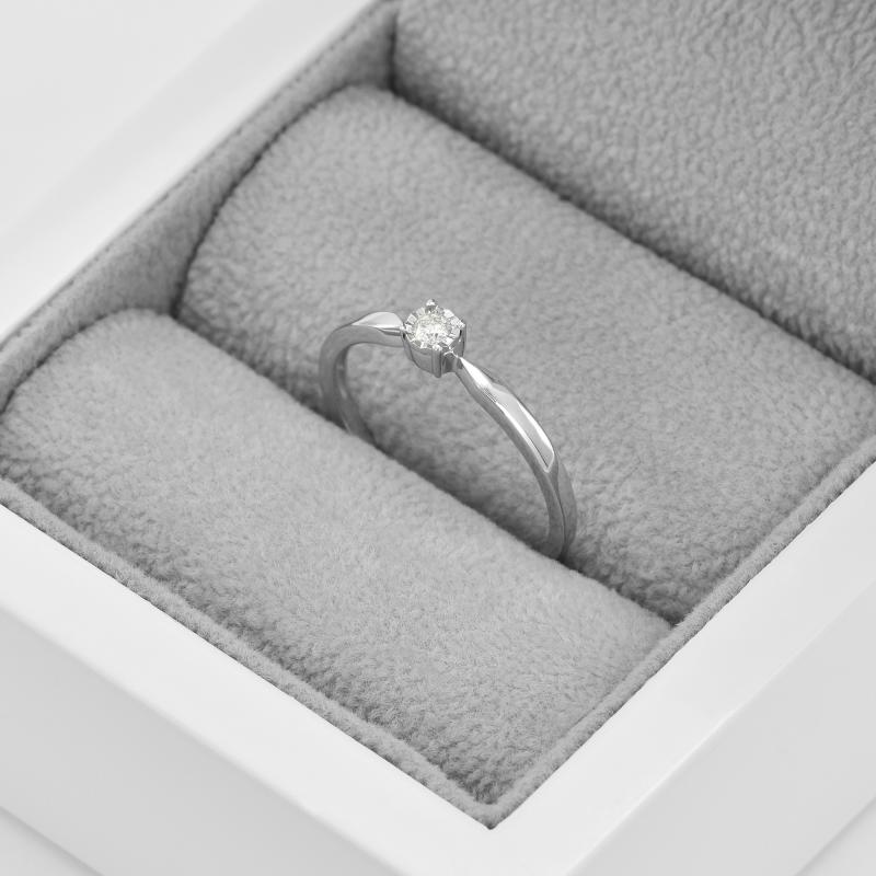 Stříbrný elegantní prsten s lab-grown diamantem Fintan 104610