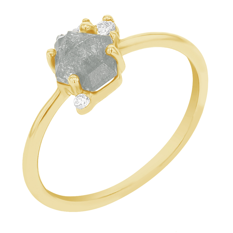 Zlatý prsten se salt and pepper diamantem a lab-grown diamanty Kendra
