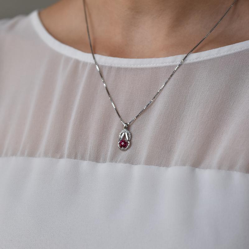 Rubínový náhrdelník 13100