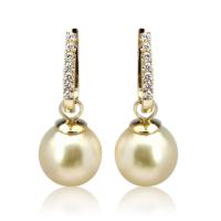 Zlaté náušnice s jihomořskými perlami a diamanty Marilla