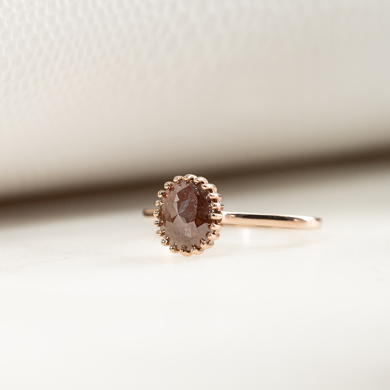 Zlatý prsten s oval salt and pepper diamantem Marcea 132900