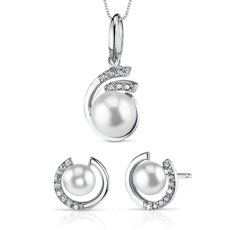 Kolekce stříbrných šperků s bílými perlami Keiu