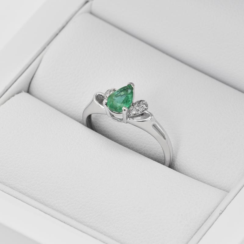 Zásnubní prsten se smaragdem 17790