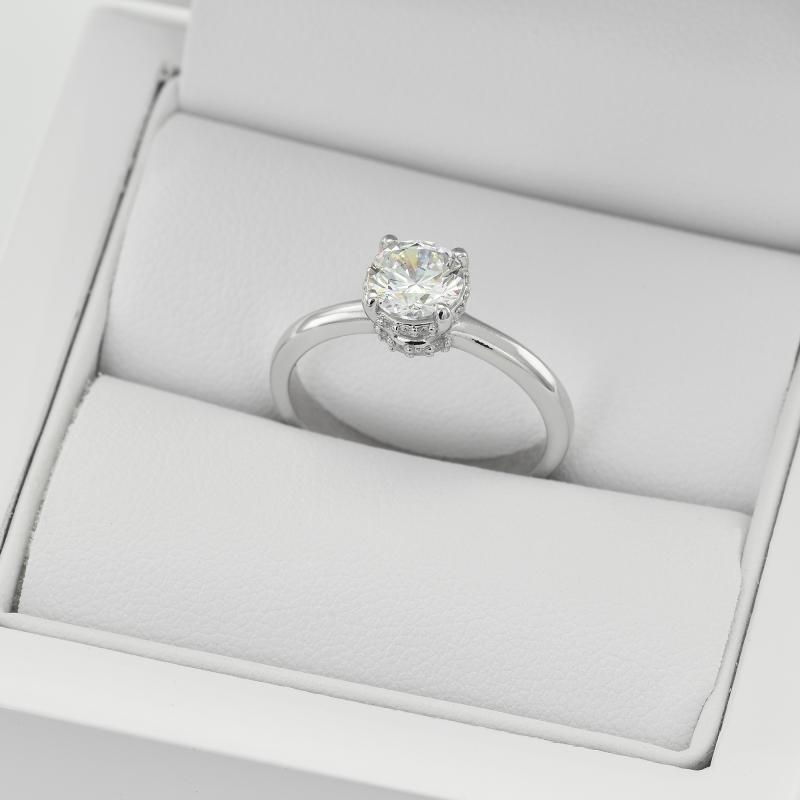 Prsten s diamantem 33000