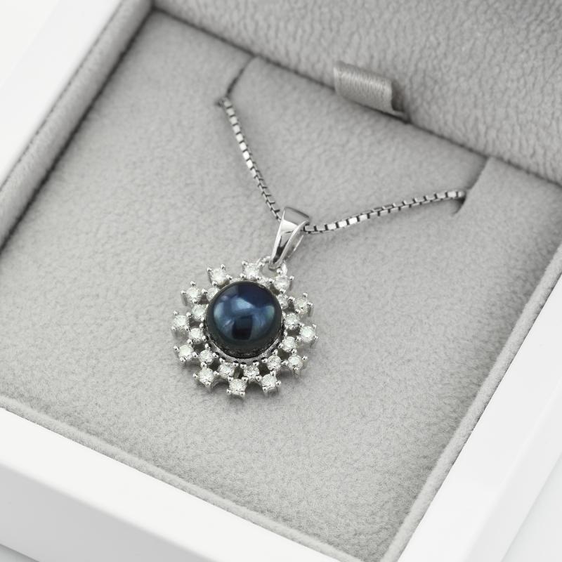 Romantický stříbrný náhrdelník s černou perlou a zirkony 