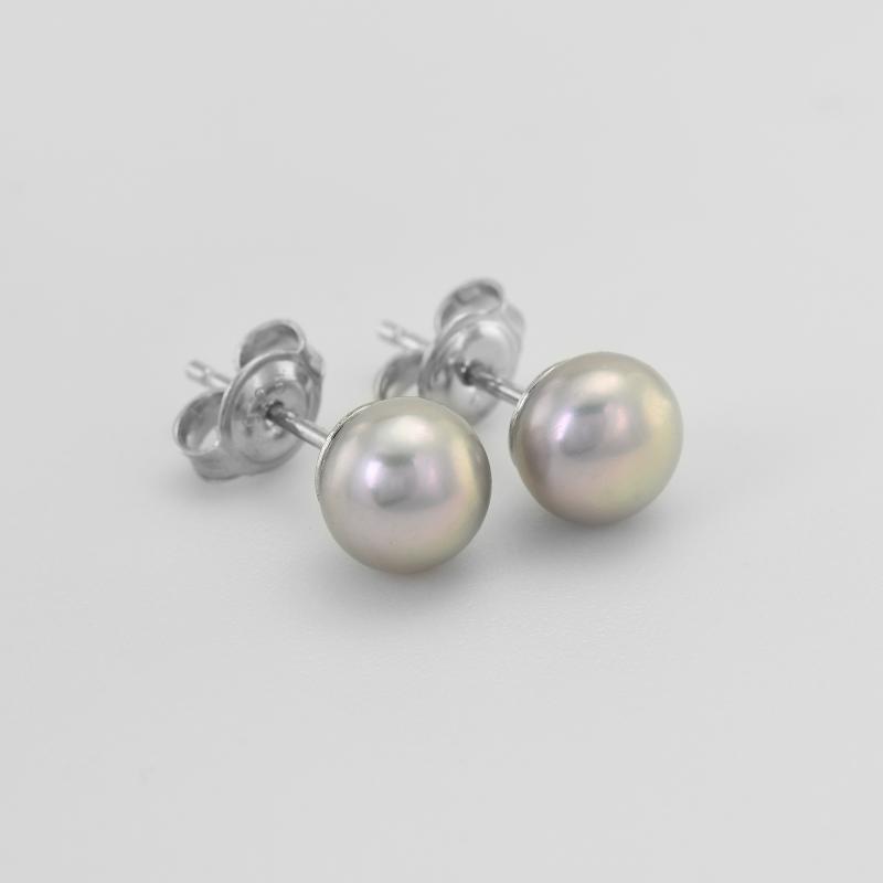 Napichovací náušnice s šedými perlami