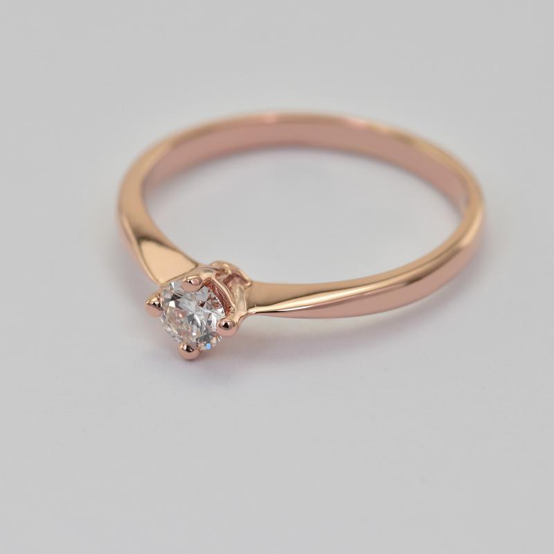 Prsten z růžového zlata