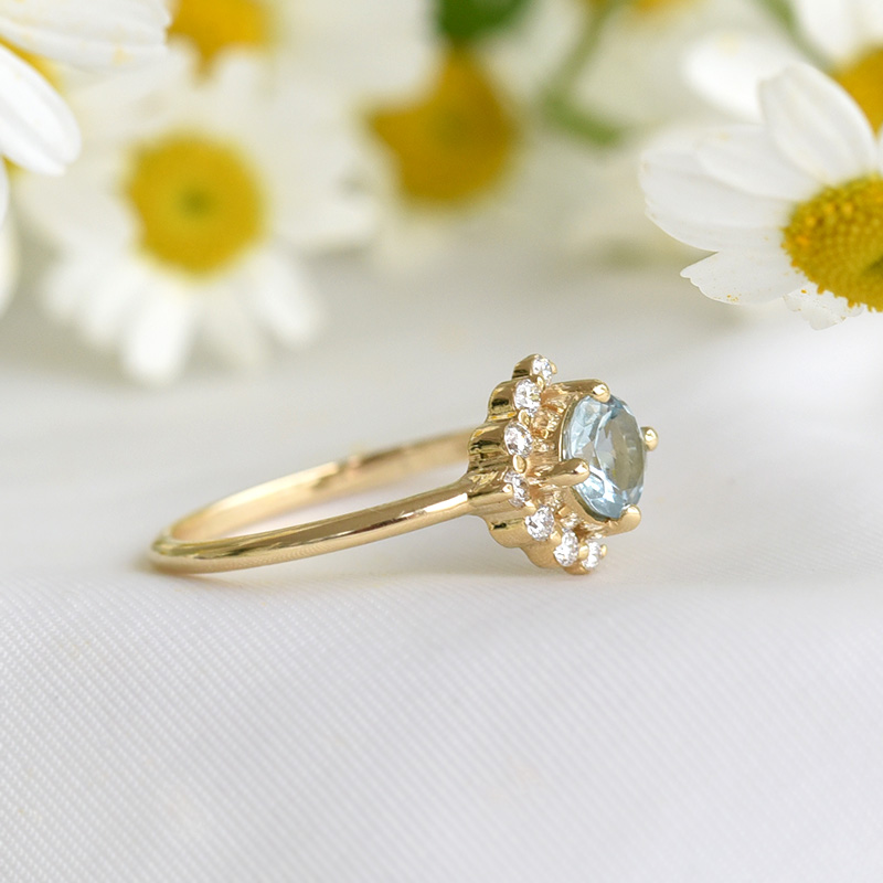 Akvamarínový prsten ze zlata 82110