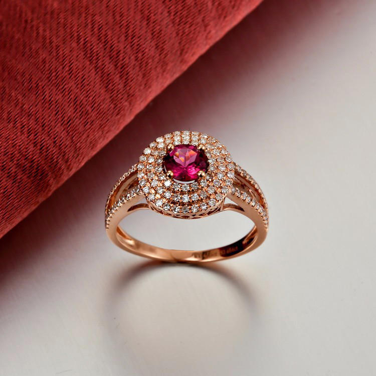 Prsten s růžovým turmalínem obklopeným diamanty Kaslyn 8500