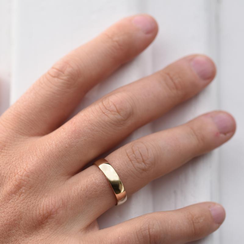 Komfortní pánský lesklý snubní prsten ze žlutého zlata 98070