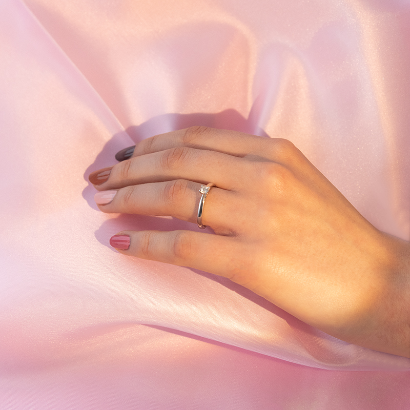 Zásnubní prsten s diamantem Jasapal 98380