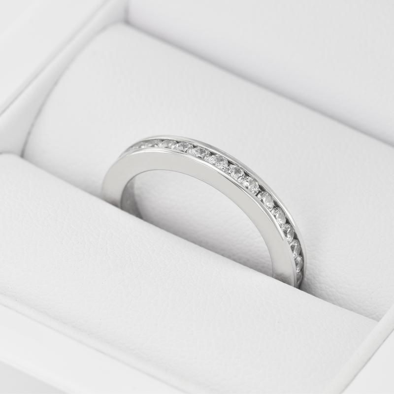 Eternity prsten s lab-grown diamanty a plochý snubní prsten Brilly 102341