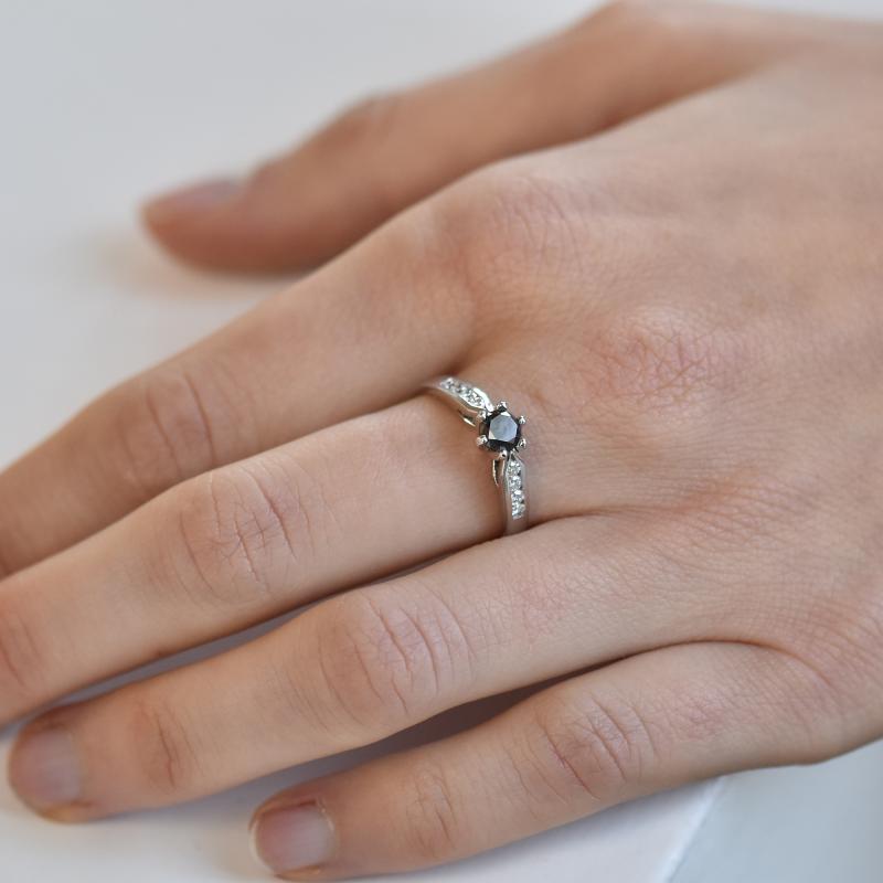 Zásnubní prsten s diamanty Amy 10721