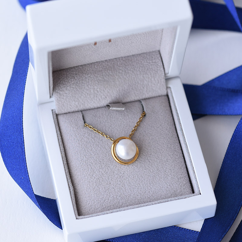 Zlatý perlový náhrdelník Eliena 107861