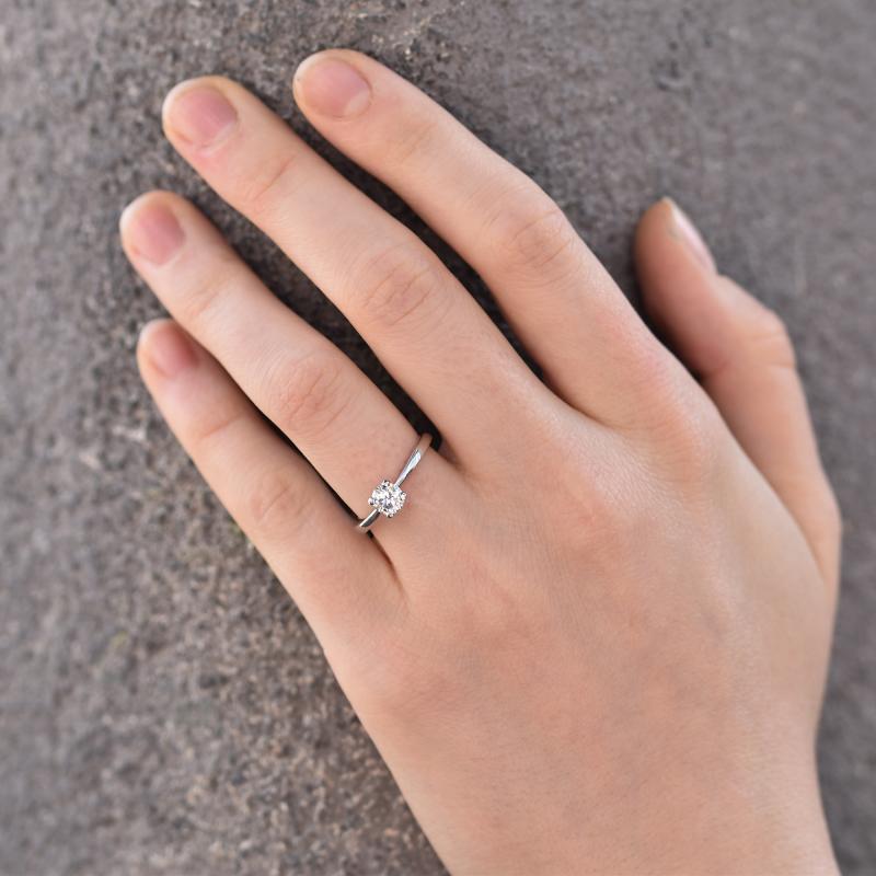 Platinový zásnubní prsten s diamantem Enemie 11071