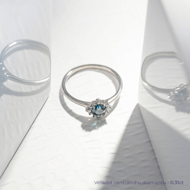Zásnubní prsten s certifikovaným fancy blue lab-grown diamantem Febe 114141