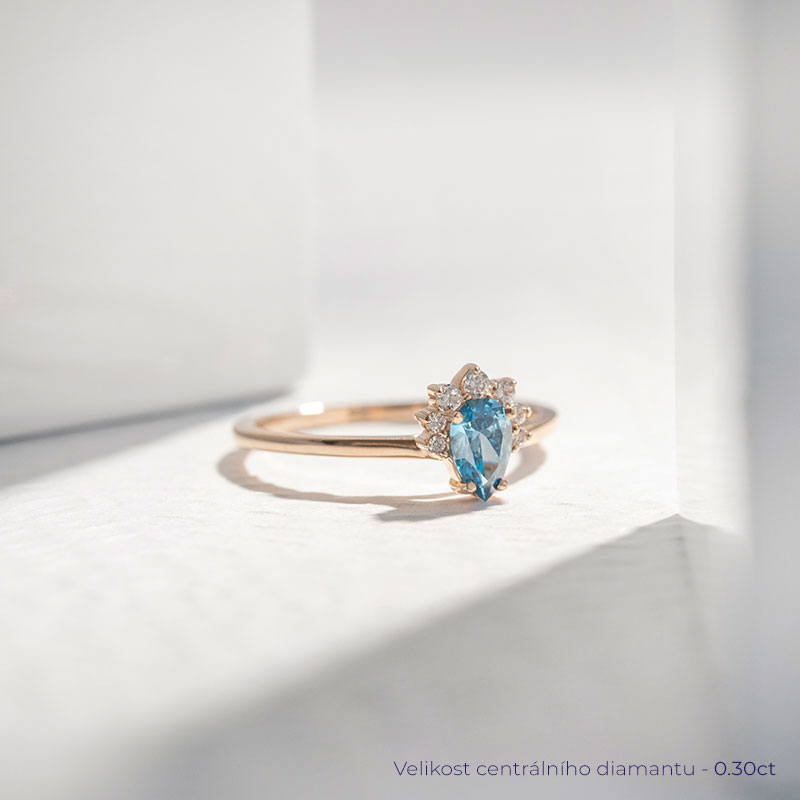 Zásnubní prsten s certifikovaným fancy blue lab-grown diamantem Wilf 114171