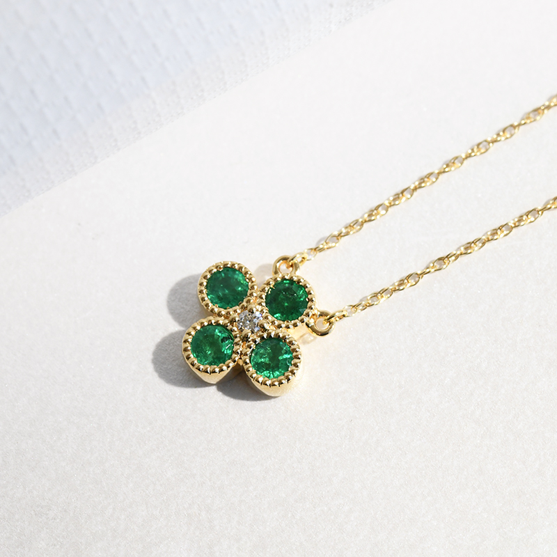 Smaragdový náhrdelník s diamantem Emely 116051