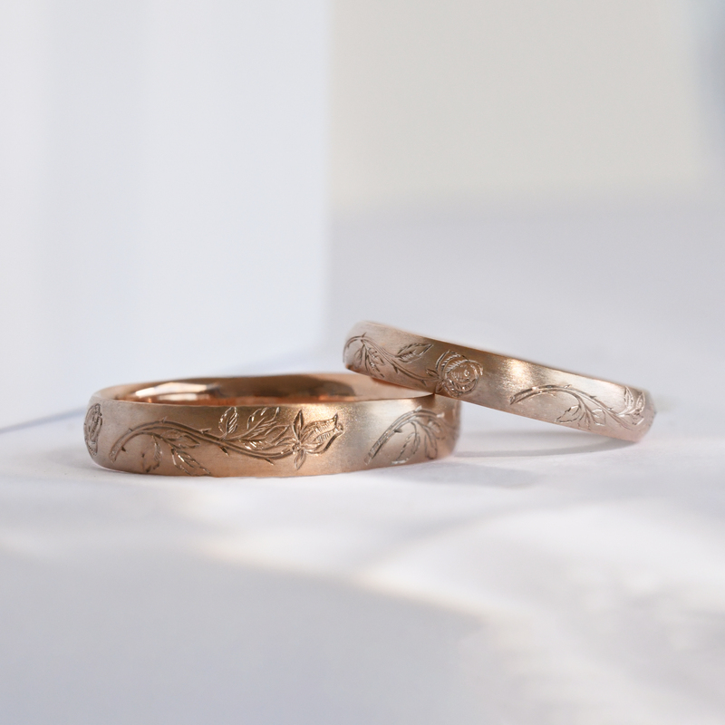 Snubní prsteny s ruční rytinou růží Danni 118181