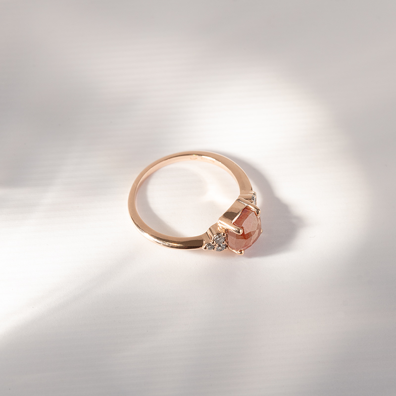 Zlatý prsten se salt and pepper diamantem Agathe 120611