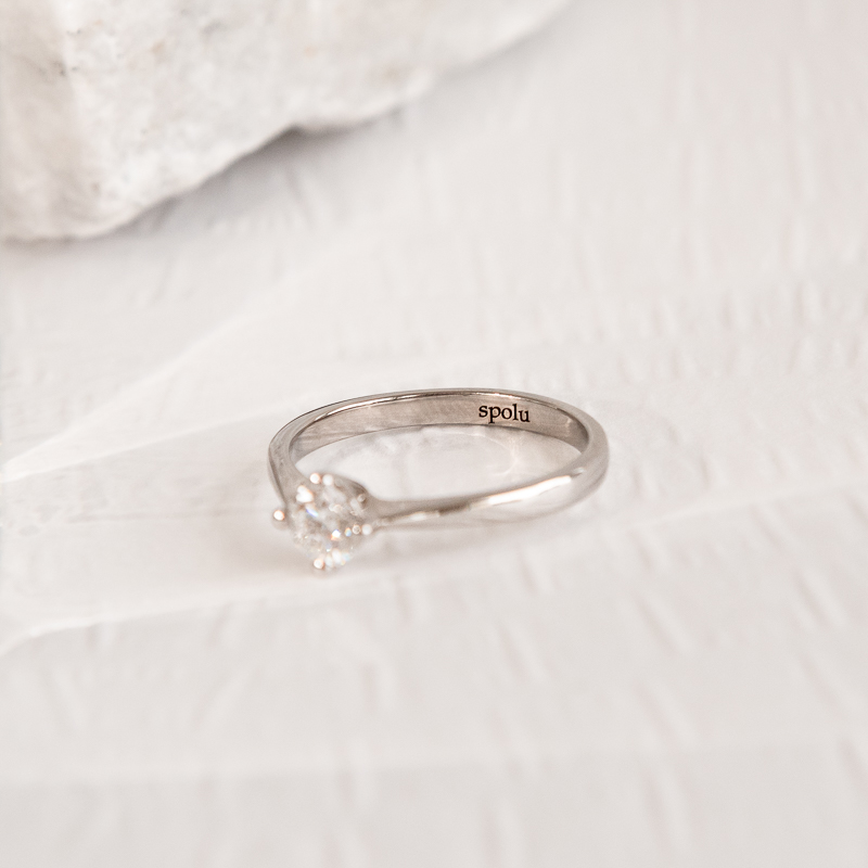 Zásnubní prsten s lab-grown diamantem Mahiya 121441