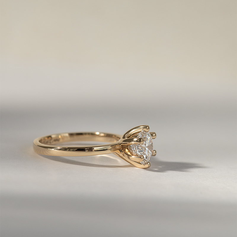 Zásnubní prsten s moissanitem Rabby 121451