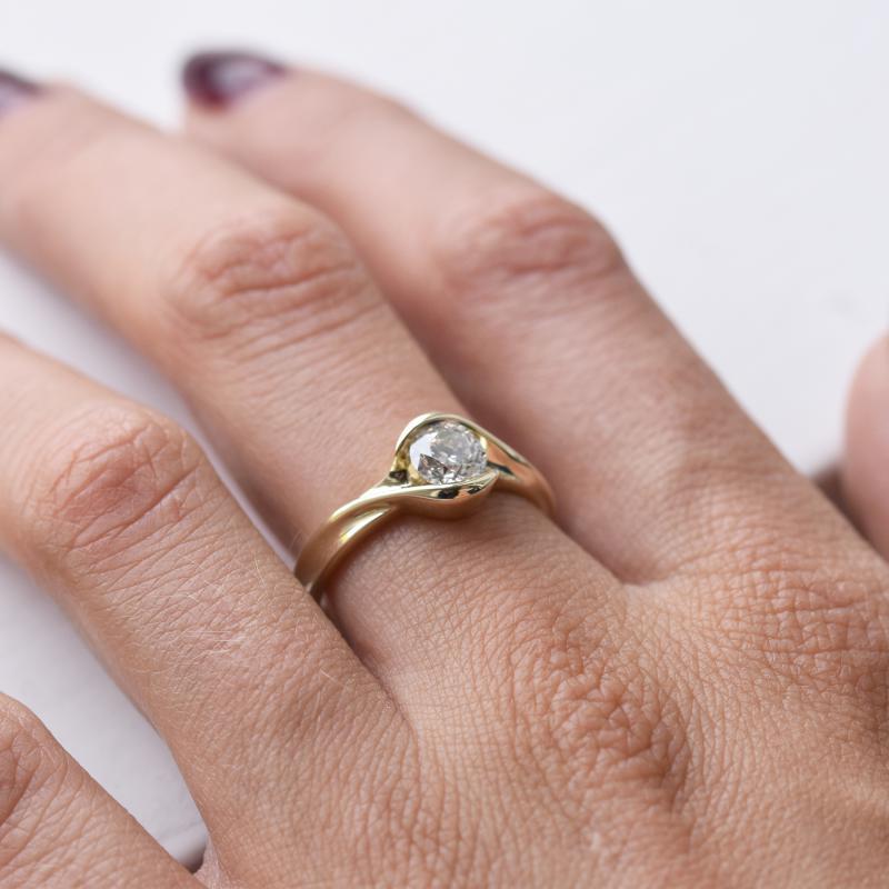 Zásnubní prsten s diamantem 13111