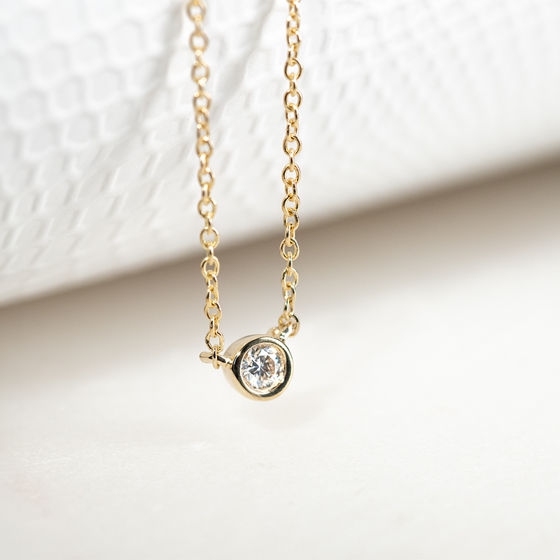 Minimalistický náhrdelník s diamantem Glosie 132091