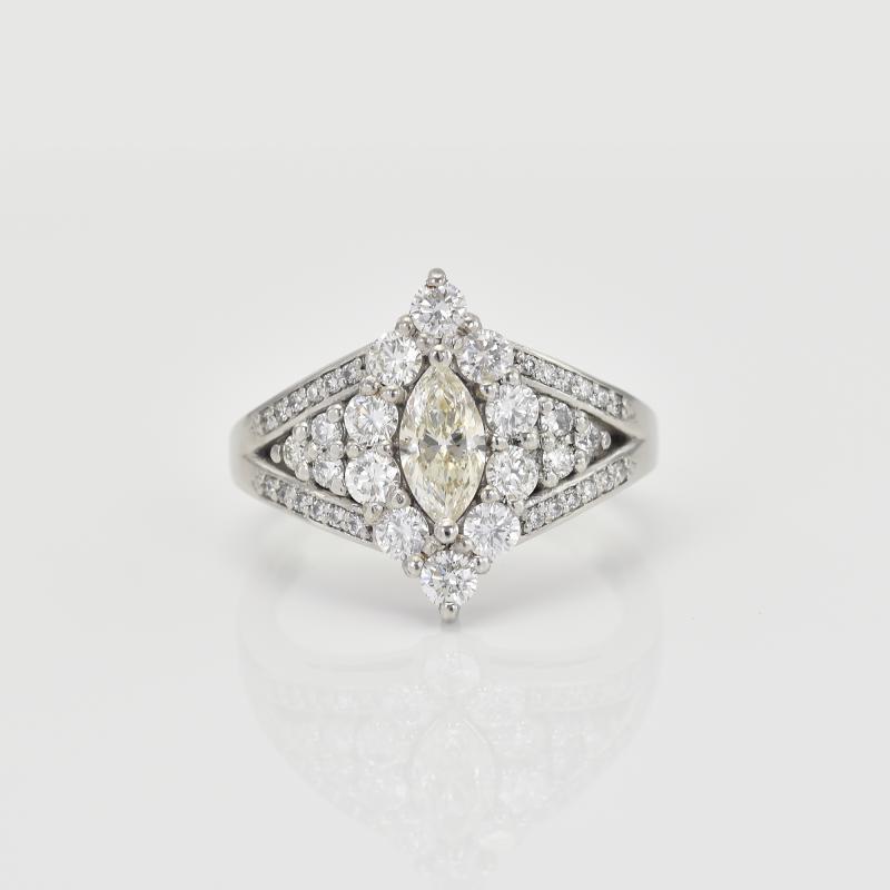Platinový prsten s diamanty 16771