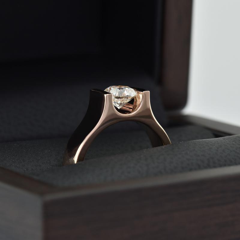 Zásnubní prsten s moissanitem 37701