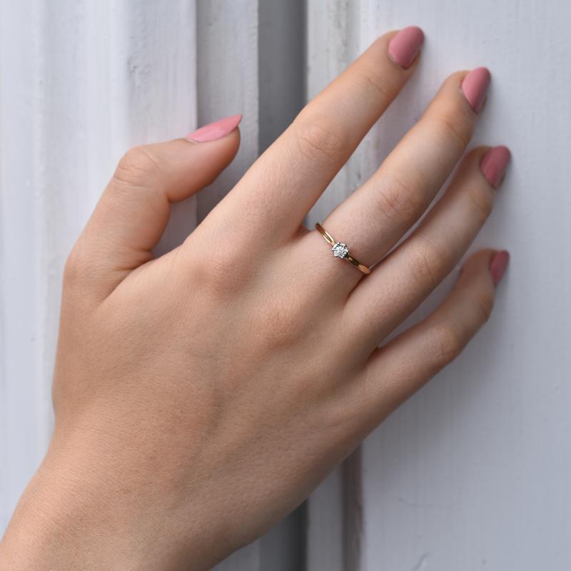 Zásnubní prsten ve stylu solitér