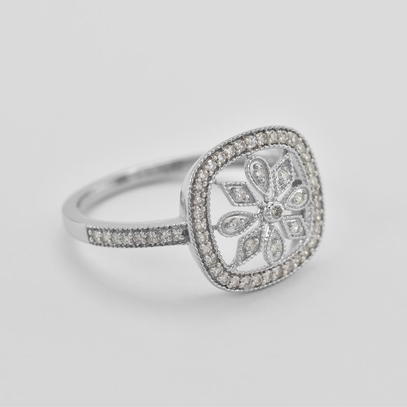 Diamantový zlatý prsten s květem