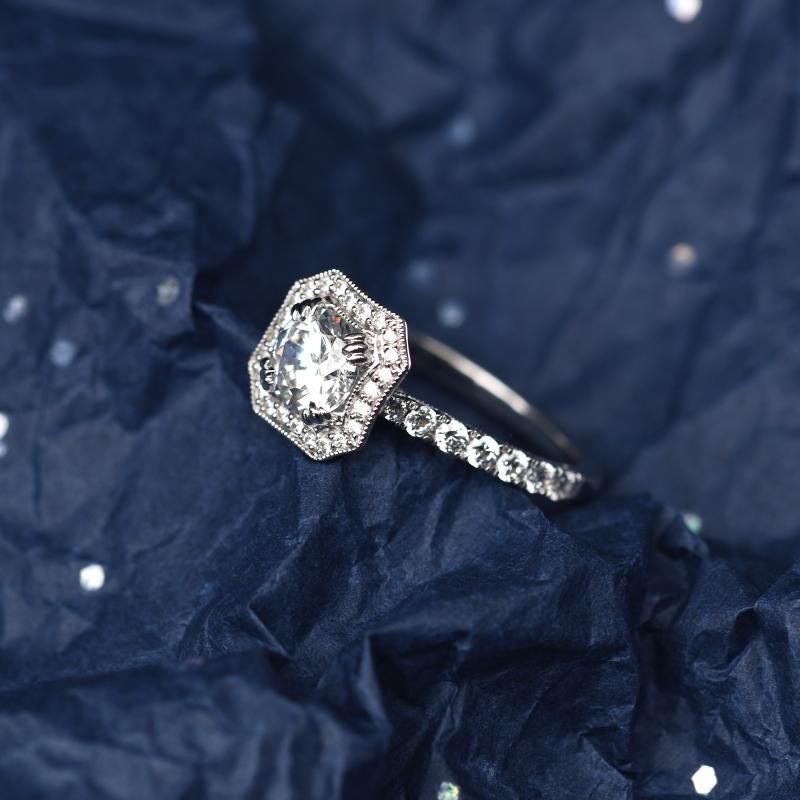 Diamantový prsten v halo stylu 48151