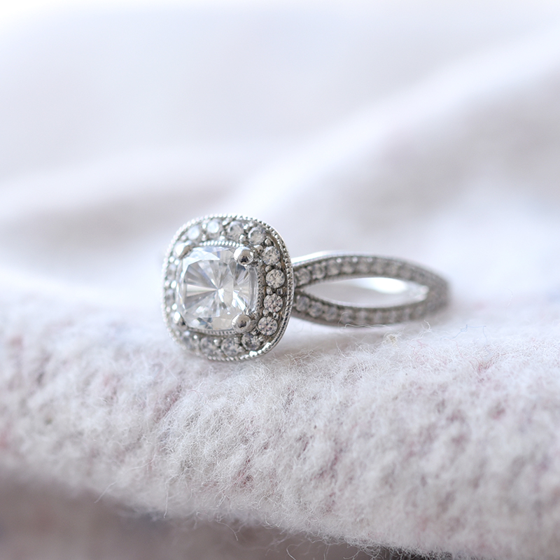 Prsten s diamanty 60911