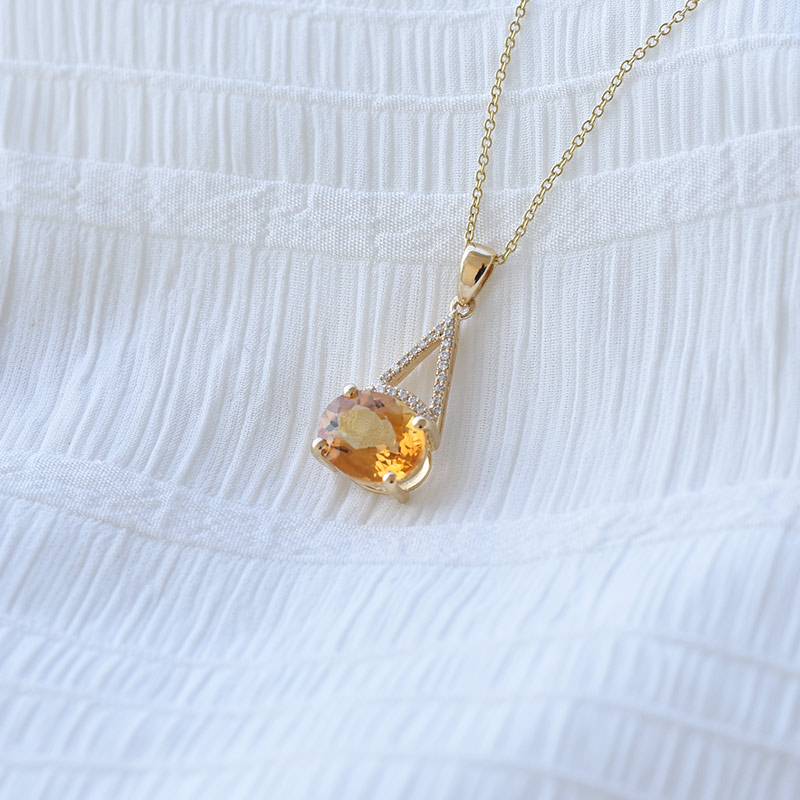Zlatý náhrdelník s citrínem 70901