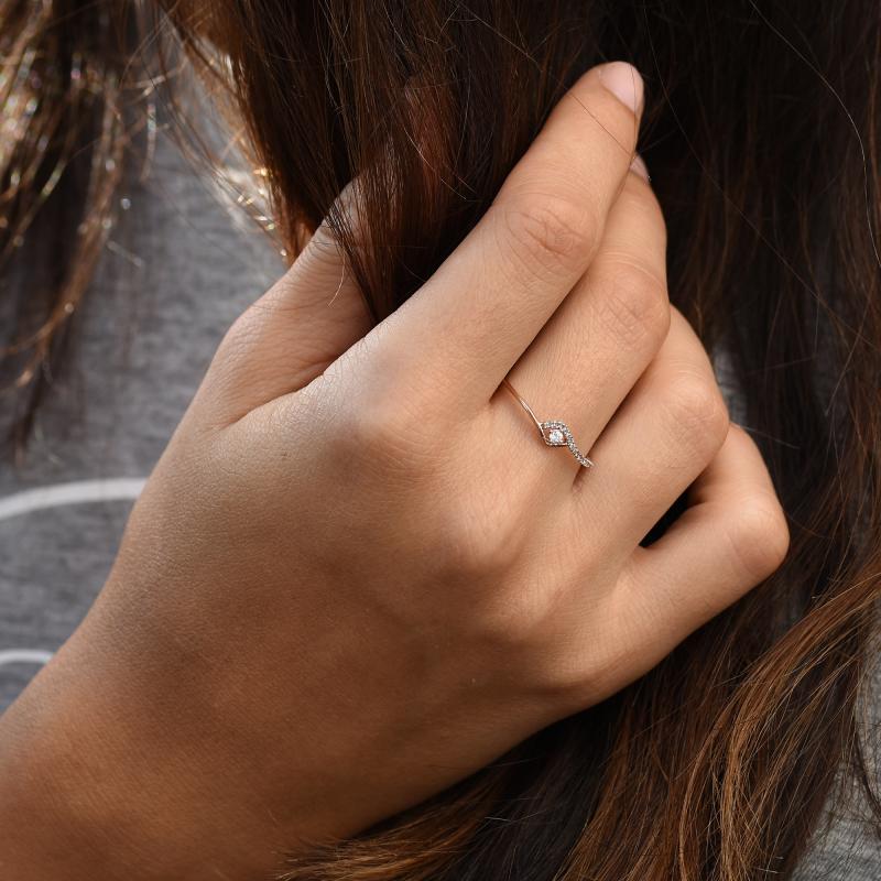 Stříbrný romantický prsten s lab-grown diamanty Cuevas 104562