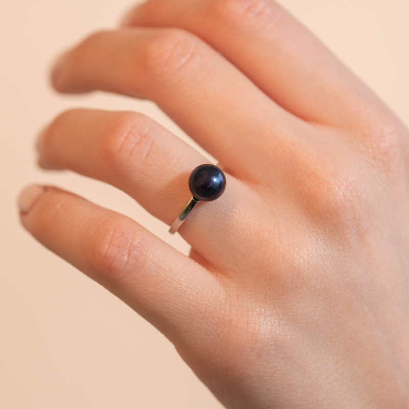 Stříbrný prsten s černou perlou Eleanor 104672