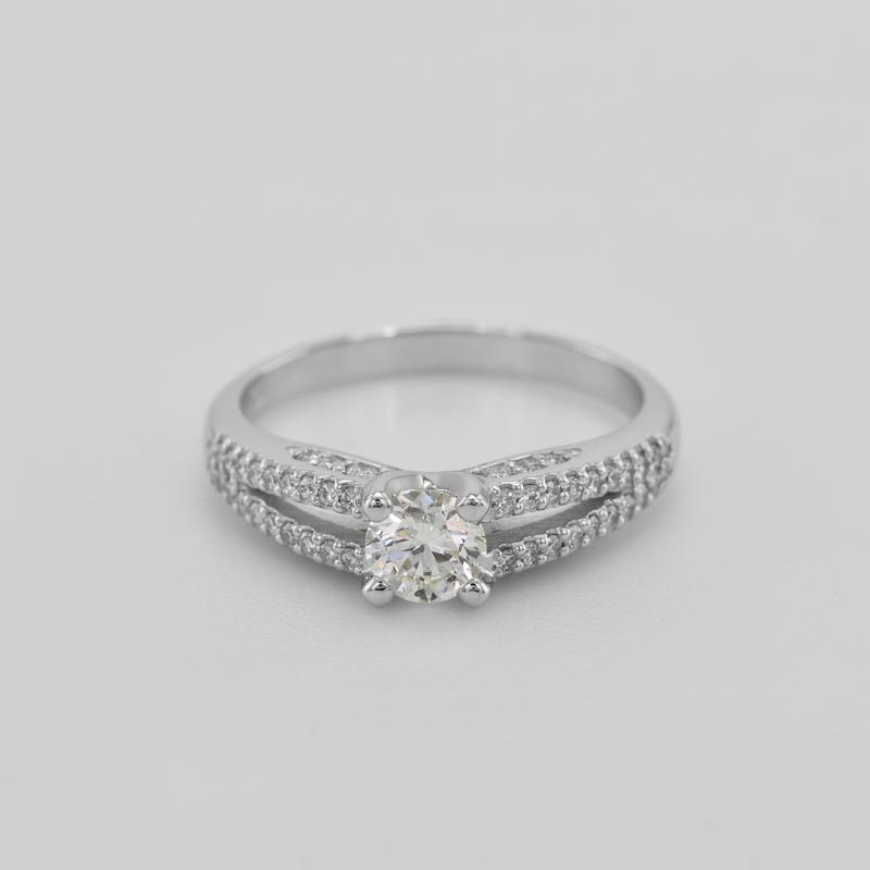 Zásnubní prsten s diamanty 10542