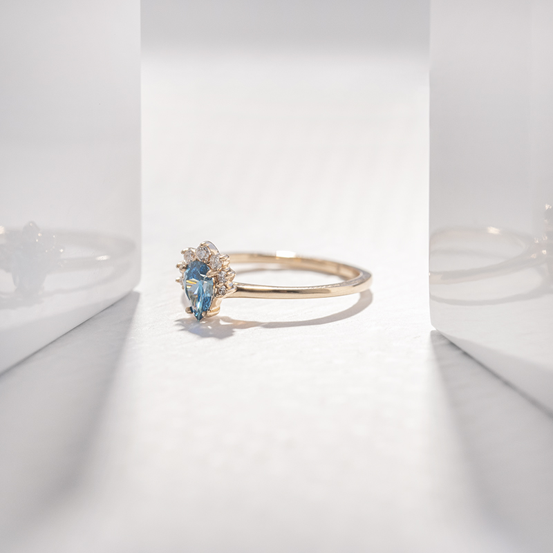 Zásnubní prsten s 0.30ct IGI certifikovaným modrým lab-grown diamantem Wilf 111362
