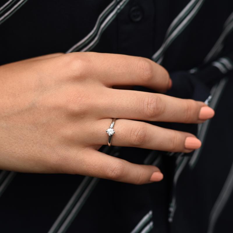 Zásnubní prsten s moissanitem Eleora 111752