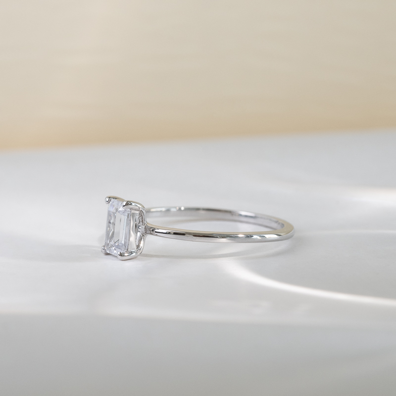 Zásnubní prsten s emerald diamantem Olson 121332