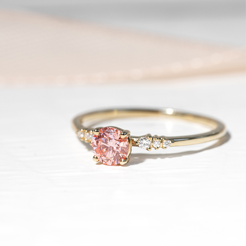 Zásnubní prsten s certifikovaným fancy pink lab-grown diamantem Amity 125962