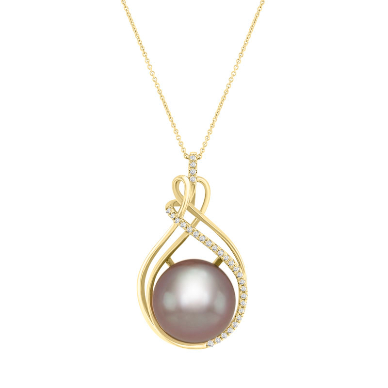 Fialová perla ve zlatém náhrdelníku posetém diamanty 13132