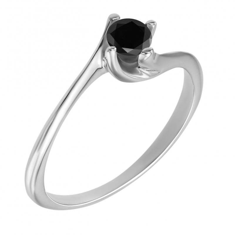 Zásnubní prsten s černým diamantem