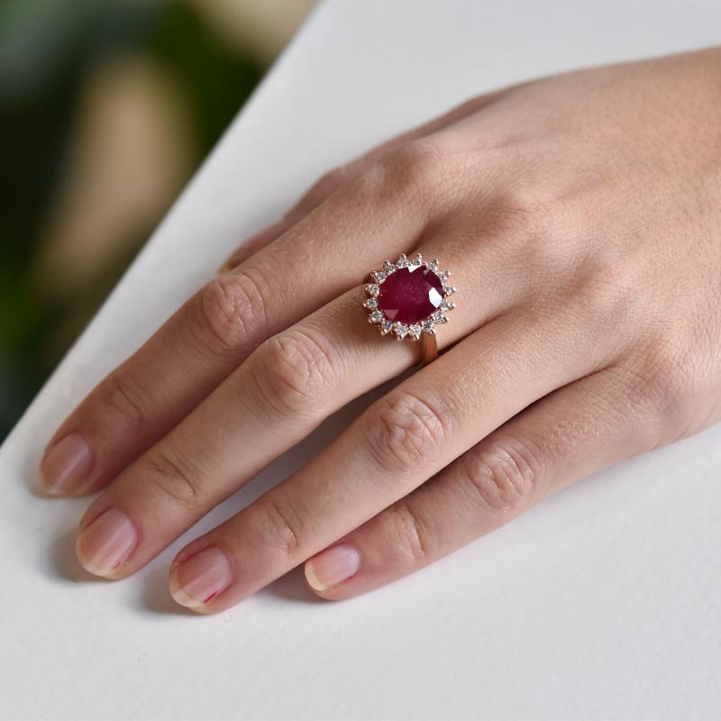 Rubínový prsten s diamanty 19592
