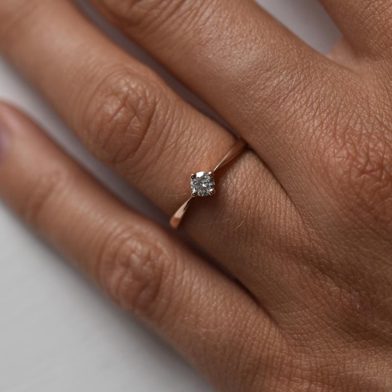 Zásnubní prsten s diamantem Mahiya 23782