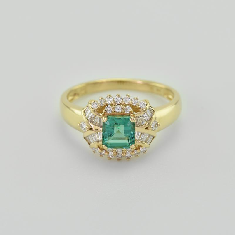 Smaragdový prsten s diamanty 2492